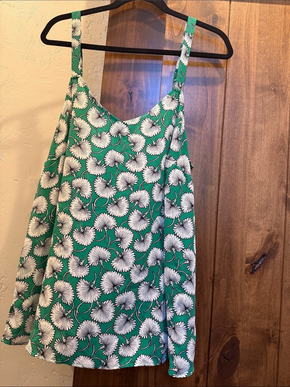 torrid Green Floral Tank Top with White Blooms